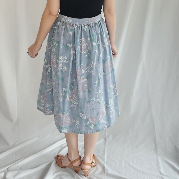 80s Blue‎ Floral Vest and Skirt Set - Picture 5 of 7
